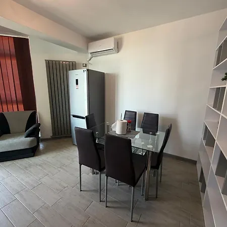 Rusy Apartament-beach Năvodari